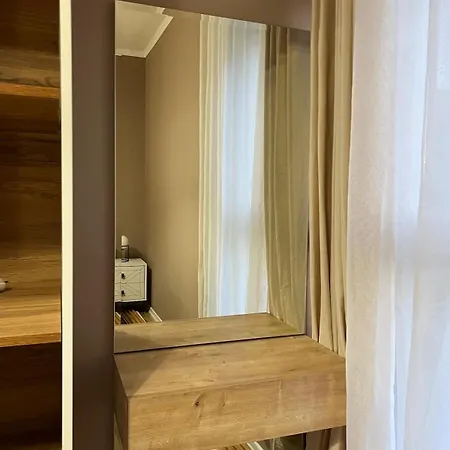 Trio Escape טיראנה