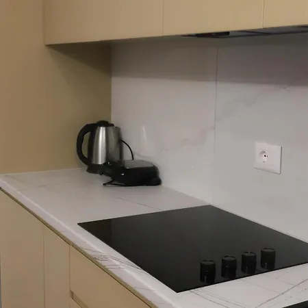 Trio Escape * Tirana