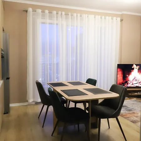 Trio Escape Apartment